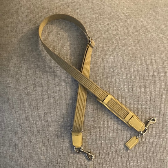 Authentic Coach Leather & Woven Adjustable Shoulder Strap with Coach Key Chain. - Picture 1 of 5